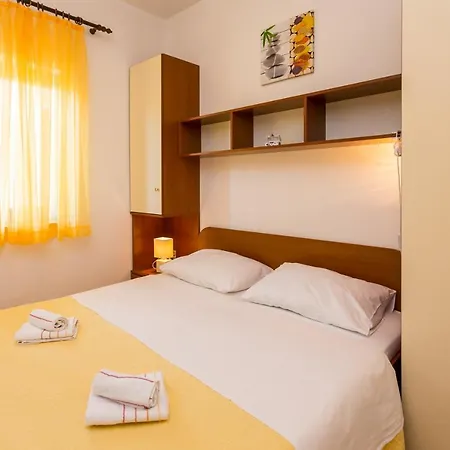 Apartments In Villa Top Trogir Room photo