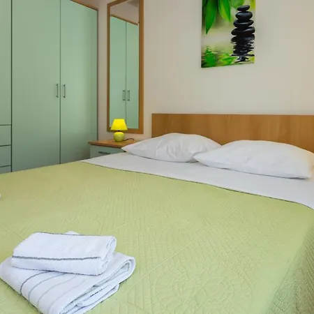 Apartments In Villa Top Trogir Exterior photo