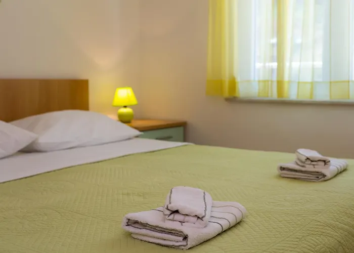 Apartments In Villa Top Trogir