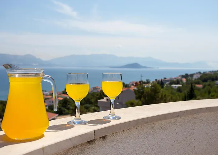 Apartments In Villa Top Trogir